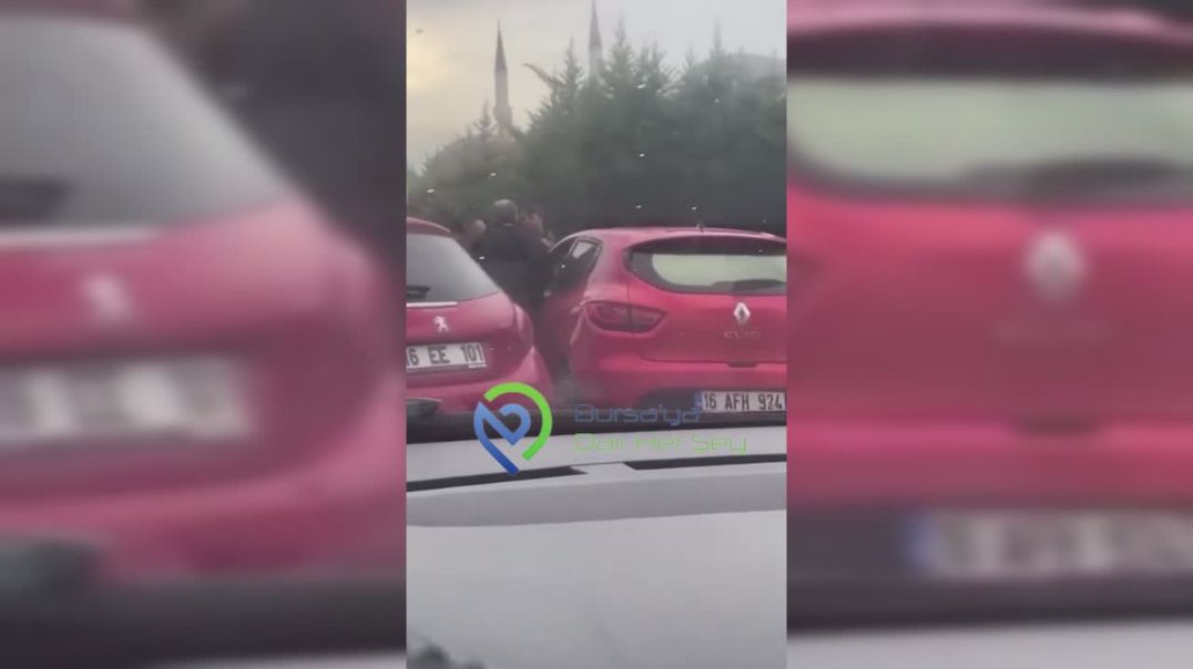 Bursa'da yol verme tartışması kavgaya döndü