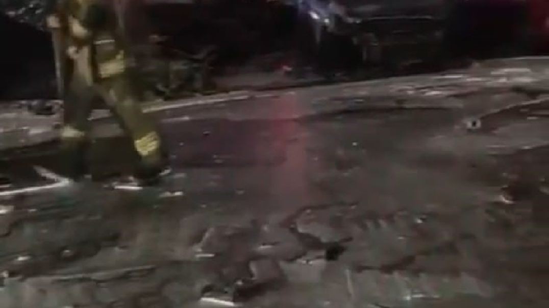 Bursa'da araç yetkili servisinde yangın: Otomobiller hurdaya döndü