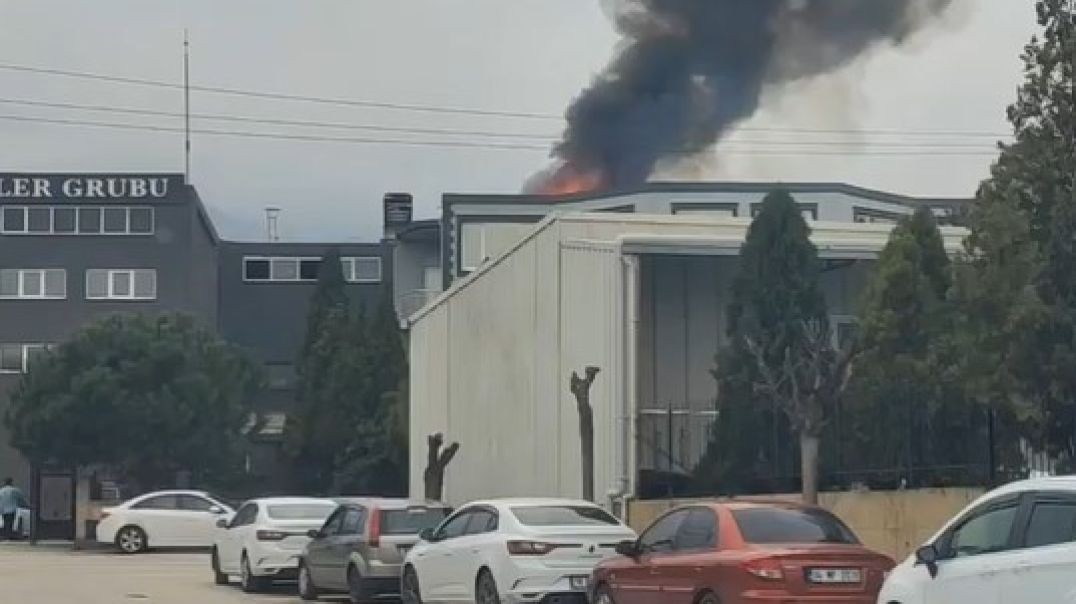 Bursa'da kumaş fabrikasında yangını… İtfaiye ekipleri sevk edildi