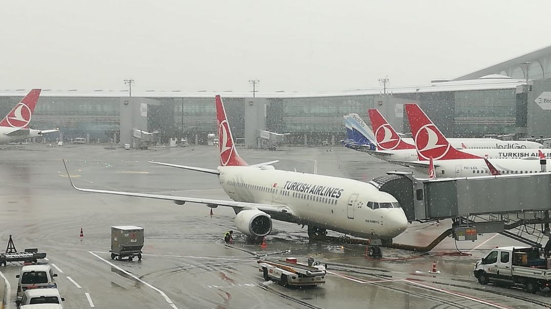 İstanbul Havalimanı beyaza büründü