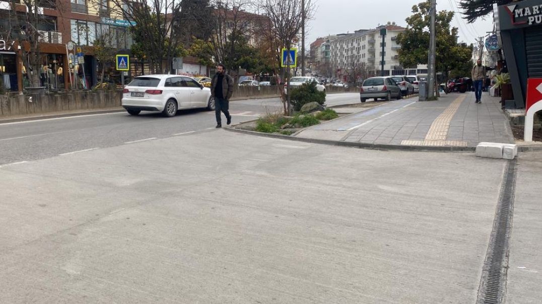 Bursa'da alkolün dozunu kaçıran 2 kişi dayaktan kaçamadı!