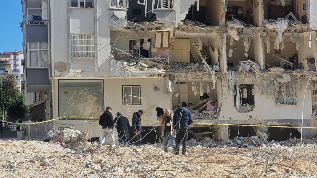 Kıbrıs'ta yakalanan müteahhidin tüm binaları hasarlı çıktı