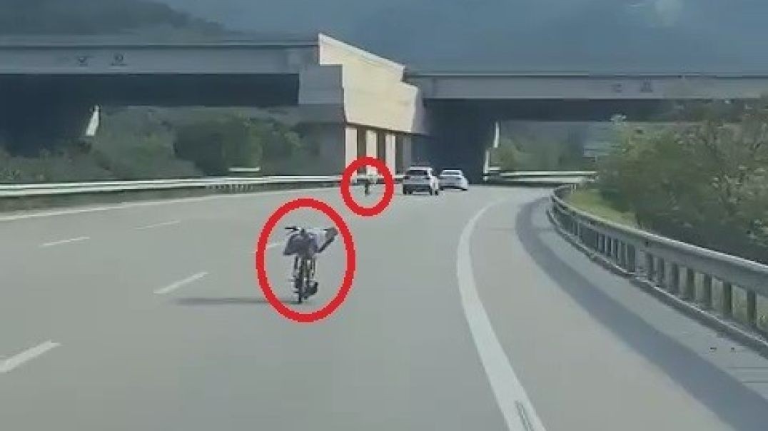 Bursa'da motosikletli magandalar otobanda korku saçtı!
