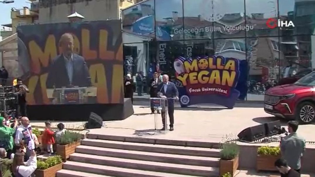 Bakan Varank Bursa'da Molla Yegan Çocuk Üniversitesi'nin açılışını yaptı
