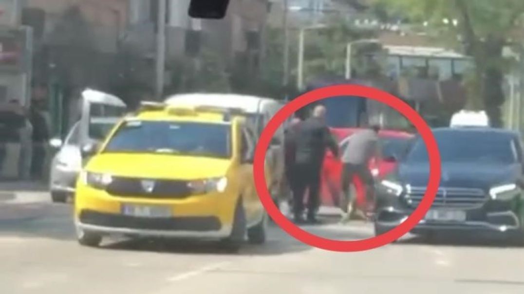 Bursa'da trafiğin ortasında meydan dayağı! Aracıyla ezmeye kalkıştı