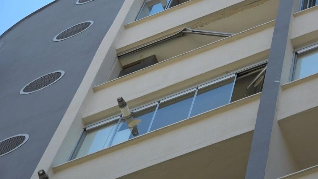 Bursa'da cam balkon takan işçi 7. kattan düşerek can verdi!
