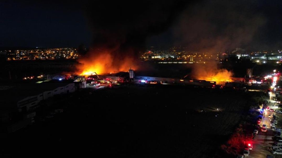 Bursa'da 10 fabrika cayır cayır yanıyor!