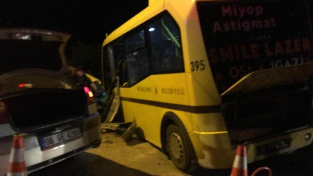 Bursa'da belediye otobüsü ile otomobil kafa kafaya feci şekilde çarpıştı: 2 ölü!