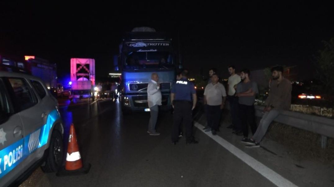 Bursa'da dinamit yüklü kamyonun devrilmesiyle yol kapandı!