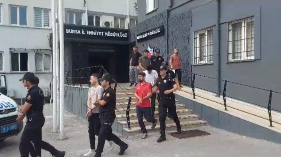 Aranması bulunan şahıslara Bursa polisinden operasyon!