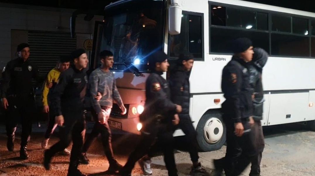 Bursa'da şafak operasyonu: 50 kaçak göçmen yakalandı!