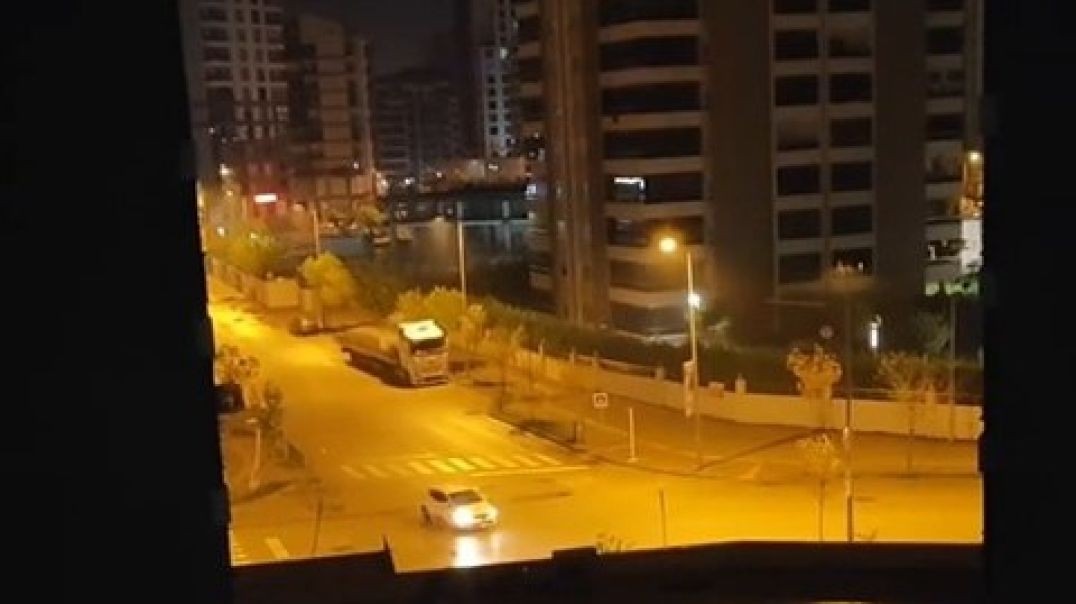 Bursa'da trafik magandası gece yarısı caddeyi birbirine kattı!