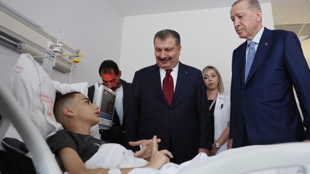 Erdoğan, Gazzeli hastaları hastanede ziyaret etti