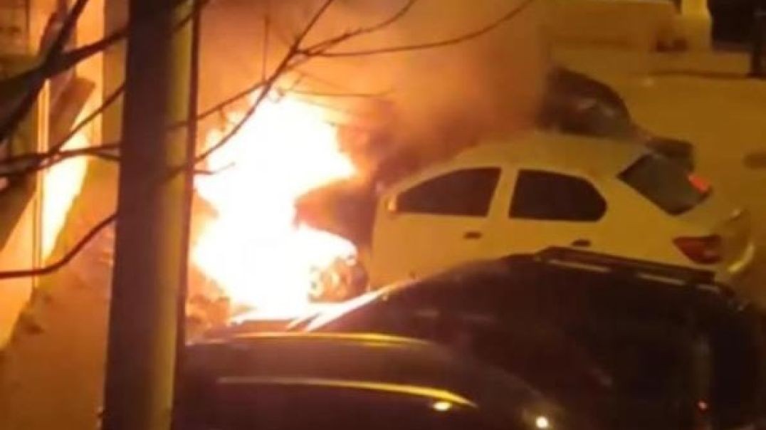 Bursa'da otoparktaki araç yangını paniğe neden oldu!