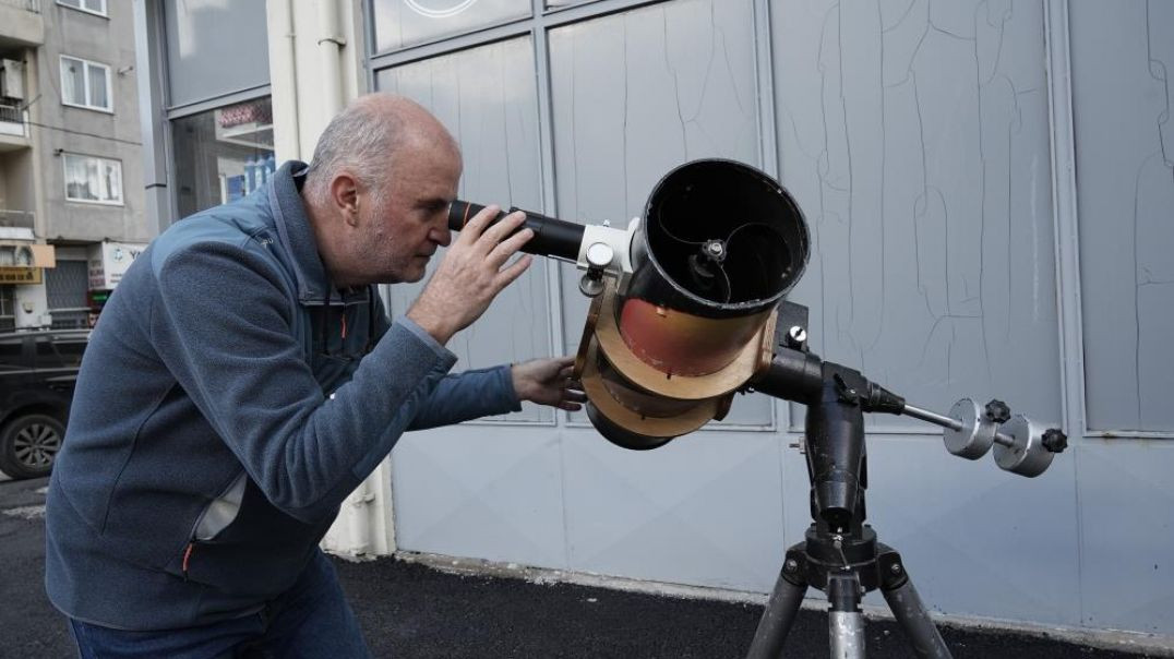 Bursa'da emekli olunca atölyesinde teleskop üretimine başladı!