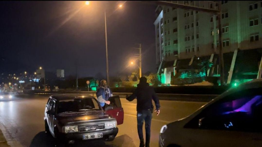 Bursa'da alkollü sürücü polisi görünce geri vites yapsa da kaçamadı!