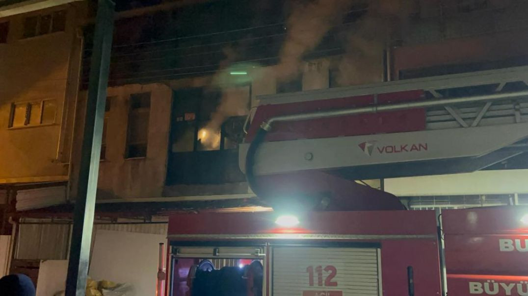 Bursa'da mobilya imalathanesi cayır cayır yandı!