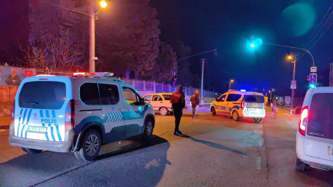 Bursa'da ehliyetsiz sürücü babasından kaçarken polise yakalandı