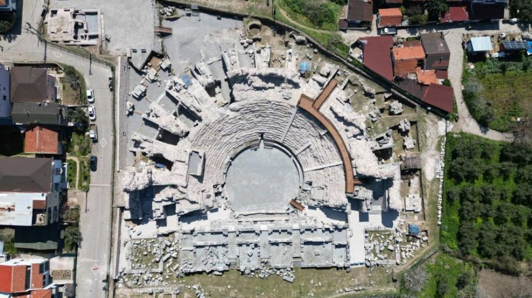 Bursa'da 1800 yıllık İznik Roma Tiyatrosu turizme değer katıyor