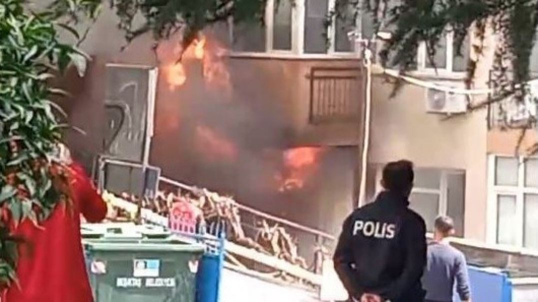 İstanbul'da gece kulübünde korkunç yangın: 3 kişi öldü!
