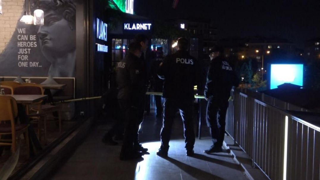 Bursa'da aynı mekanda peş peşe silahlı saldırı: Muhabiri de darp ettiler!