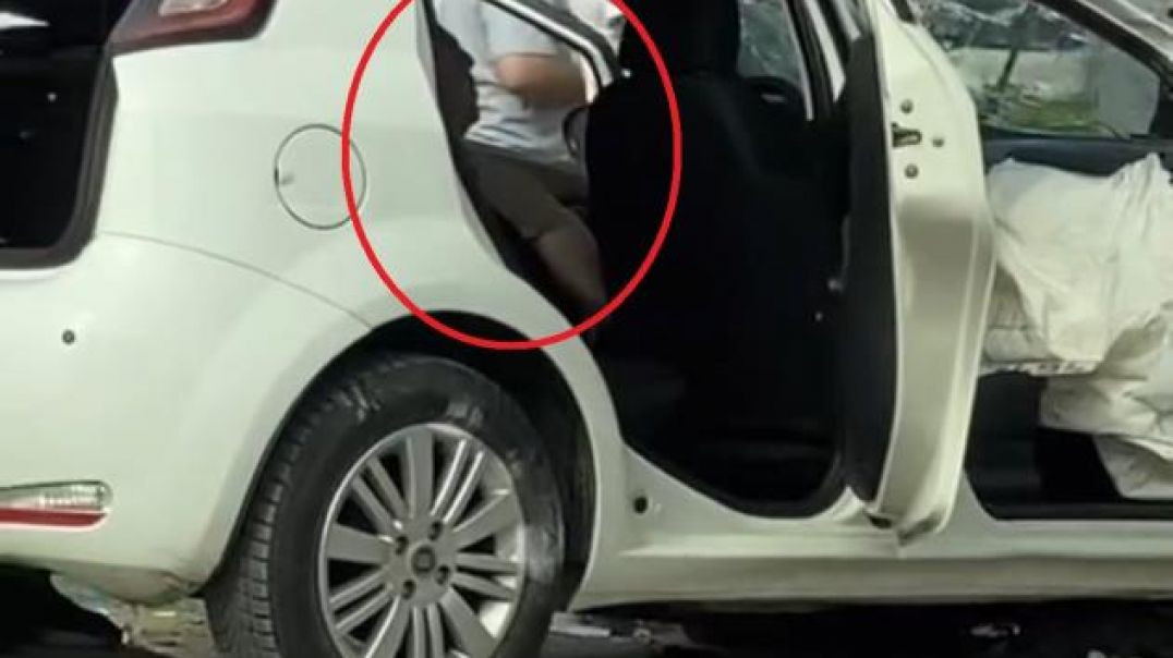 Bursa'da takla atan çarpıştığı kazada ölümden döndüler: 2 yaralı!
