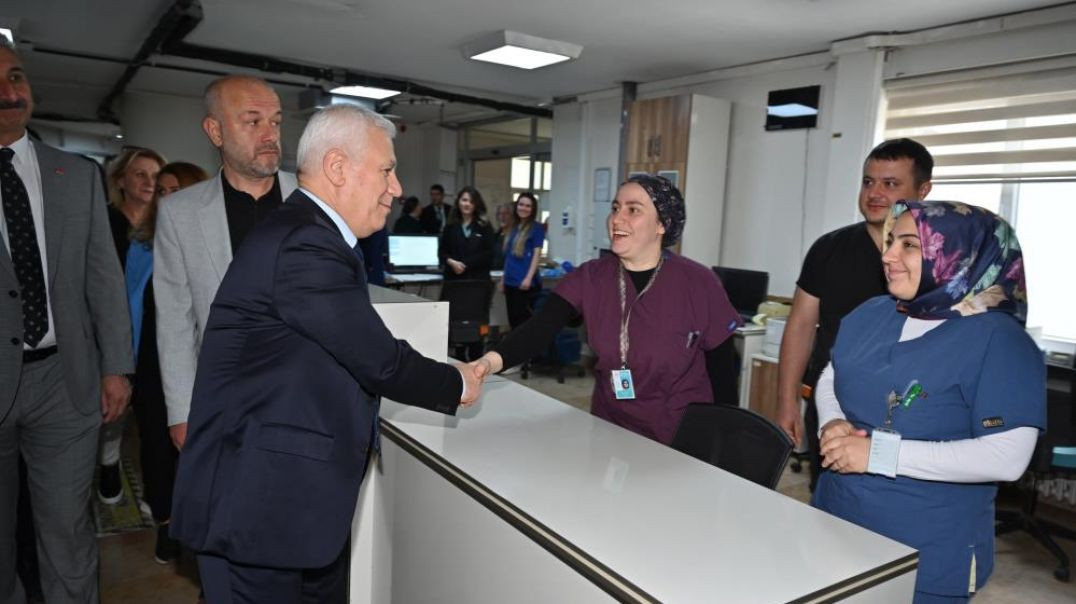 Başkan Bozbey onkoloji hastanesini ziyaret etti