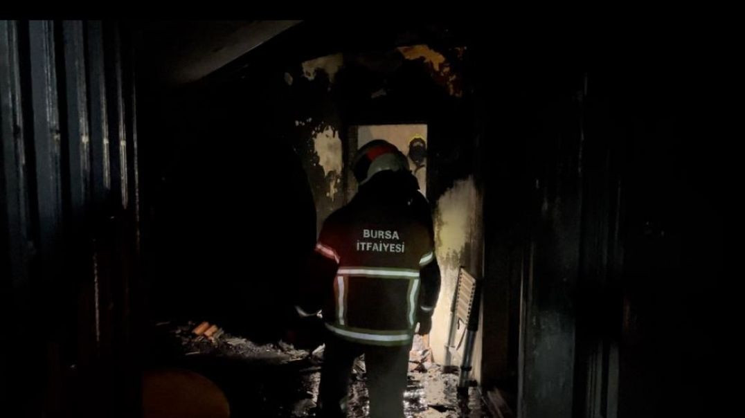 Bursa'da alevlerin ortasında kalan yaşlı kadın yanarak can verdi