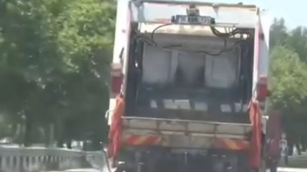 Bursa'da çöp kamyonu adeta ölüme sürdü