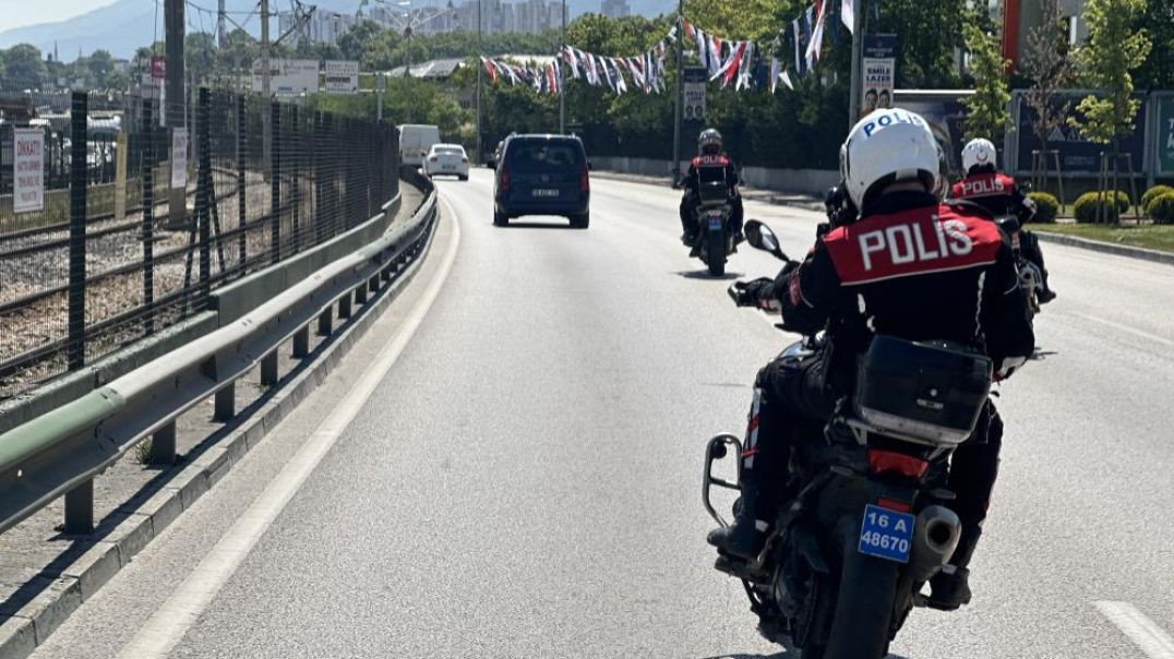 Bursa'da yunus polislerinin sayesinde aranması bulunan 152 kişi yakalandı