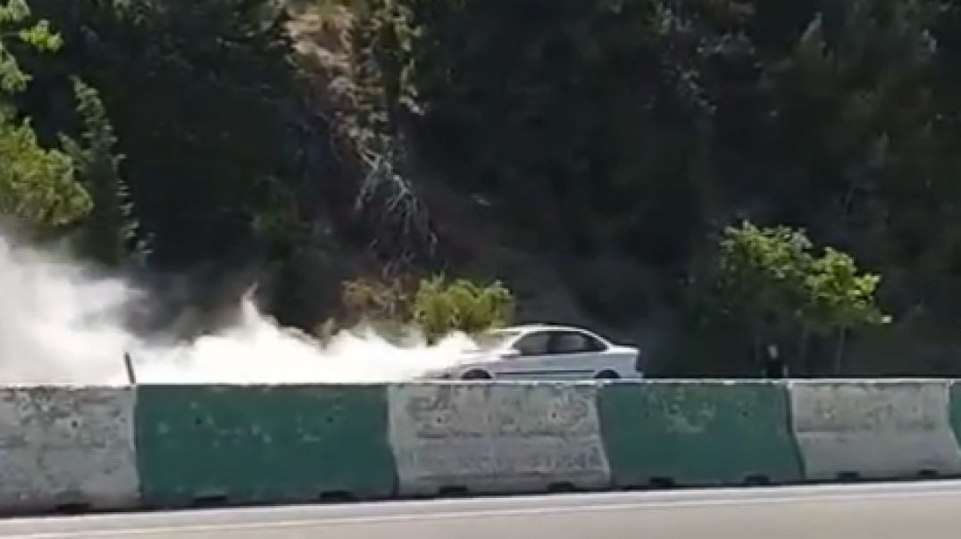 Bursa'da seyir halindeki araçlar alev topuna döndü!