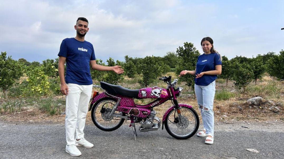 Damat düğünde geline altın yerine motosiklet hediye etti