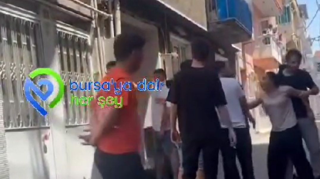 Bursa'da çocukların tartışmasında anneler birbirine girdi