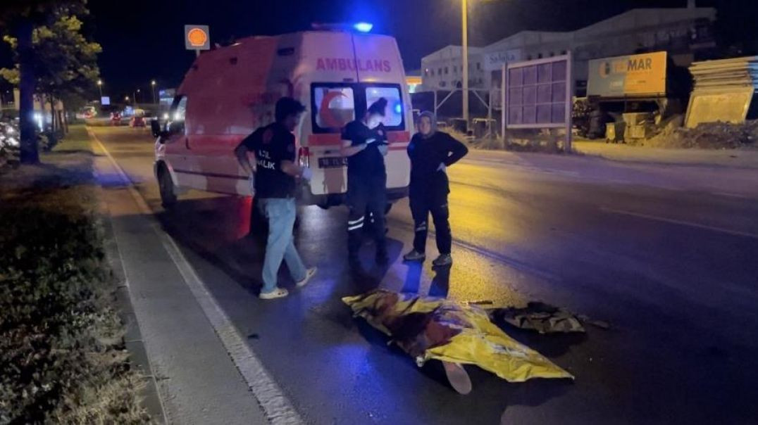 Bursa'da otomobilin altında metrelerce sürüklenip can verdi