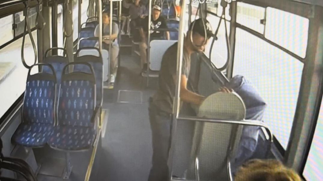 Bursa'da hırsız kendi kendine konuşunca polise yakalandı