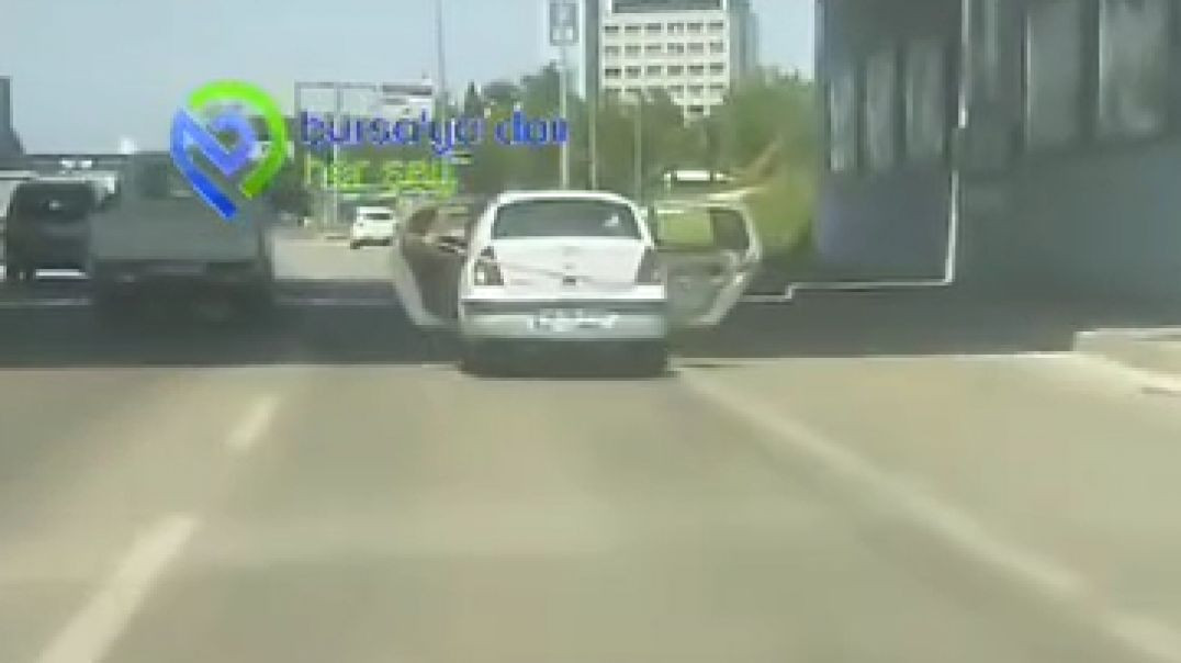 Bursa'da iki kapısını kanat gibi açıp uçmaya sürdü!
