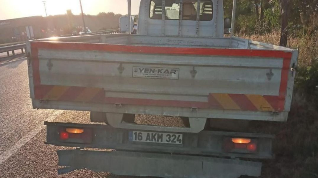 Bursa'da 12 yaşındaki çocuk kamyonet çarpmasıyla ağır yaralandı