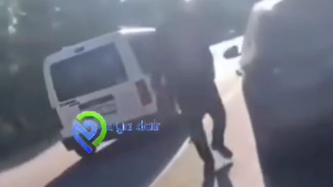 Bursa'da yol verme kavgasında sürücüler birbirine girdi