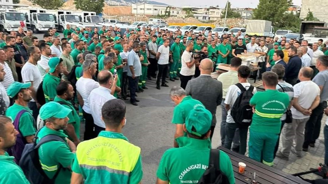 Maaşlarına zam alan işçiler ile Başkan Aydın kahvaltıda buluştu