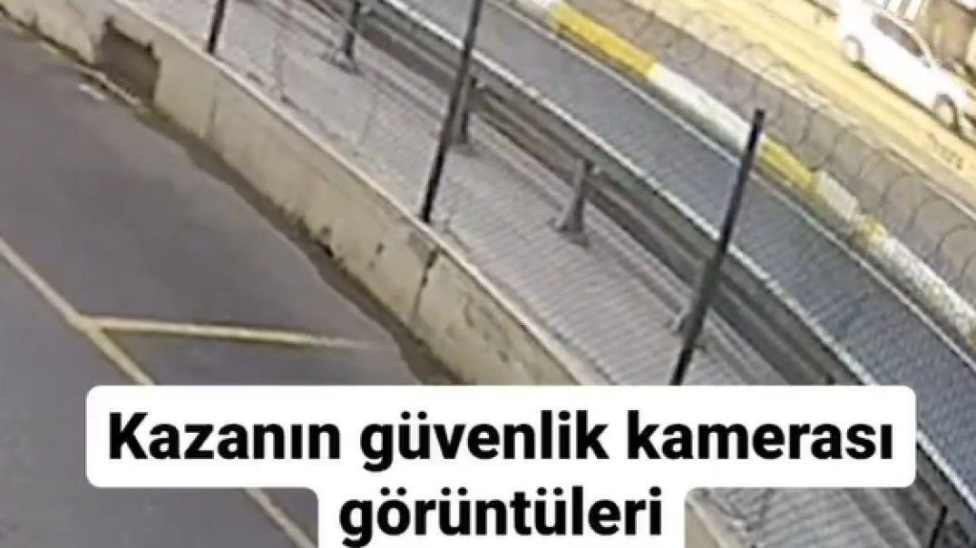Küçükçekmece'deki 1 kişinin öldüğü metrobüs faciasının o anları güvenlik kamerasında!