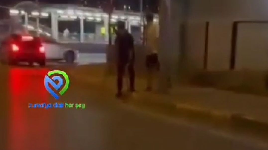 Bursa'da modifiyeli araçla video çekeyim derken otomobile hızla çarptı!
