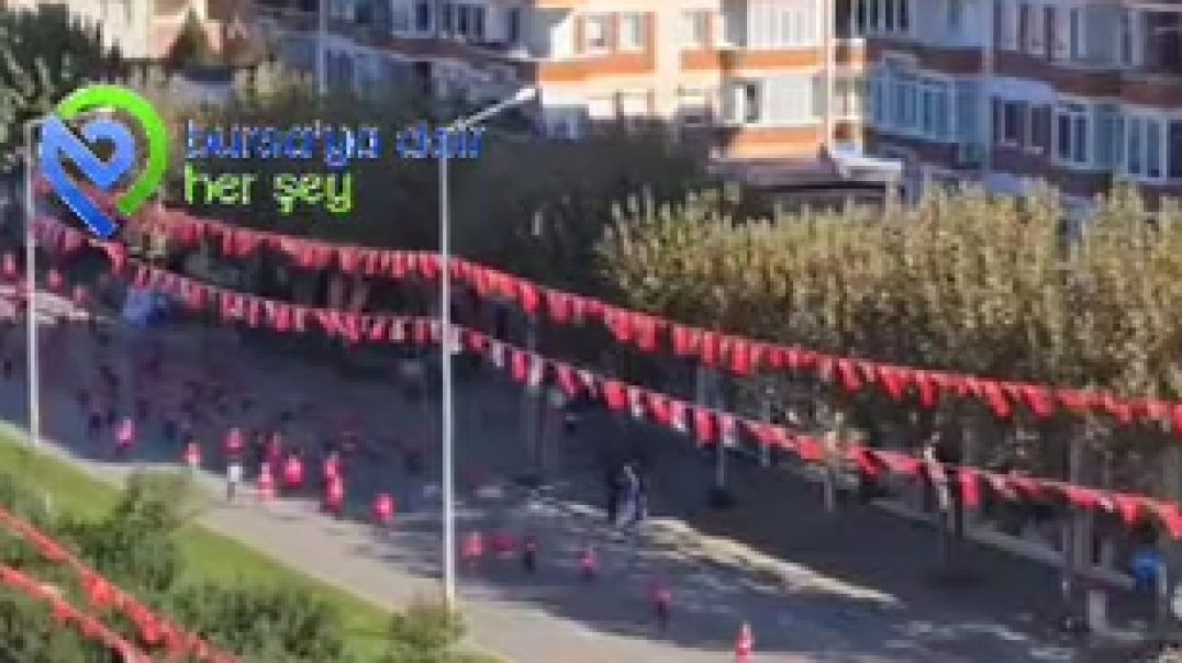 Nilüfer’de Cumhuriyet’in 101’inci yılı coşkusu: Bin 500 öğrenci koştu!