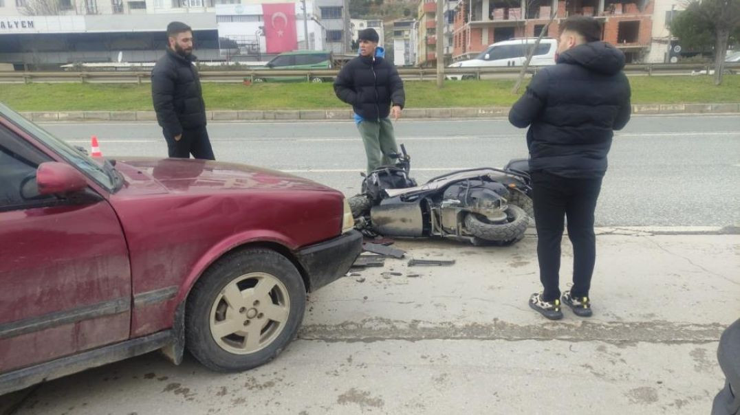 Orhangazi'de motosiklet ile otomobil çarpıştı: 1 yaralı