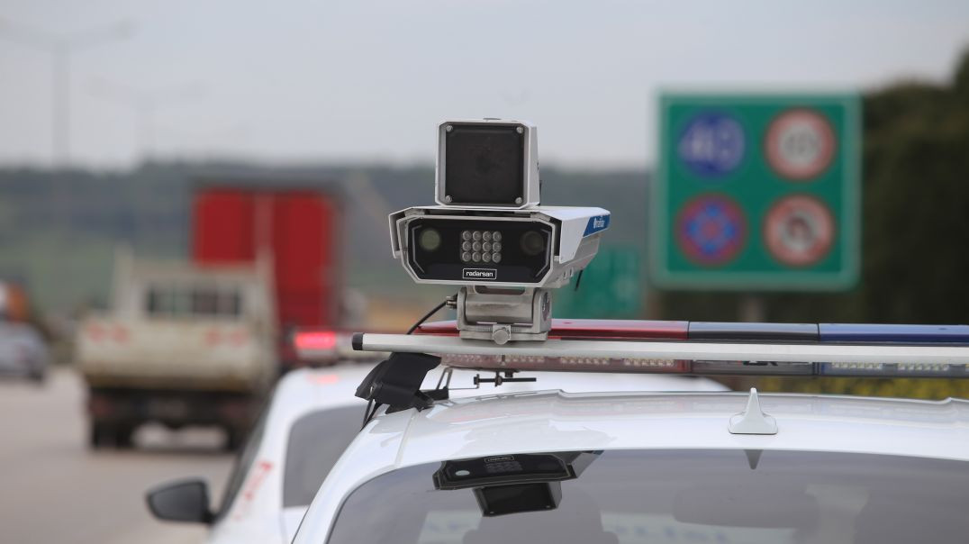 Türkiye'nin akıllı radar sistemi Bursa'da hız ihlallerini affetmiyor