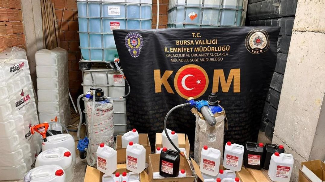 Bursa'da kaçak alkol ve makaron operasyonu: Milyonlarca ürün ele geçirildi