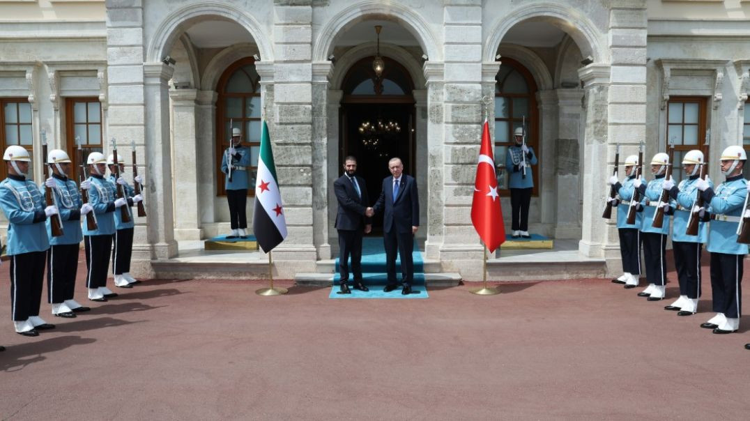 Cumhurbaşkanı Erdoğan, Suriye Lideri Ahmed Şara ile Dolmabahçe’de bir araya geldi