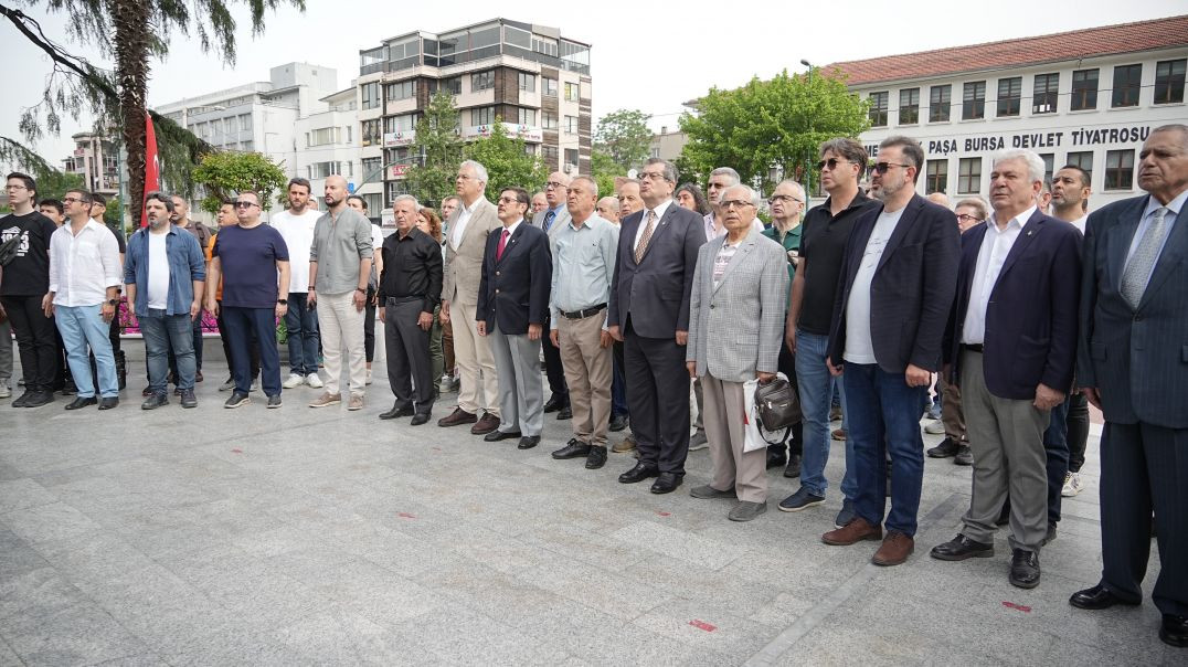 Bursa Erkek Lisesi’nde 142. Pilav Günü buluşması: Mezunlar okulda hasret giderdi
