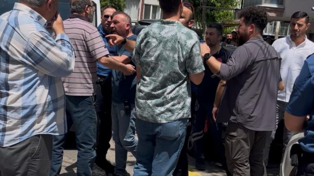 Bursa'da esnafın park kavgasında ortalık karıştı