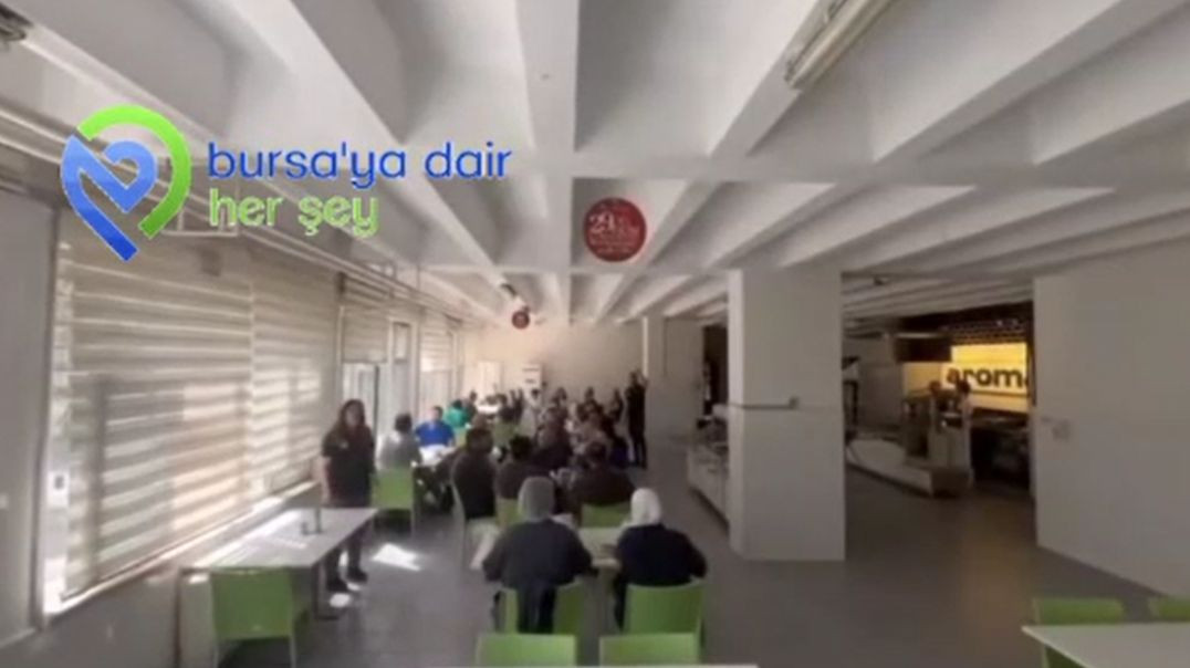 Aroma fabrikasında işçiler grev başlattı