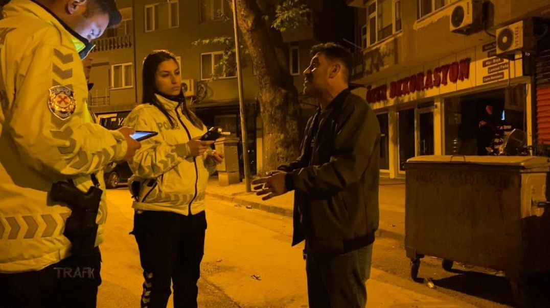İnegöl'de alkolmetreyi üflemeyen ehliyetsiz sürücüye 45 bin TL ceza